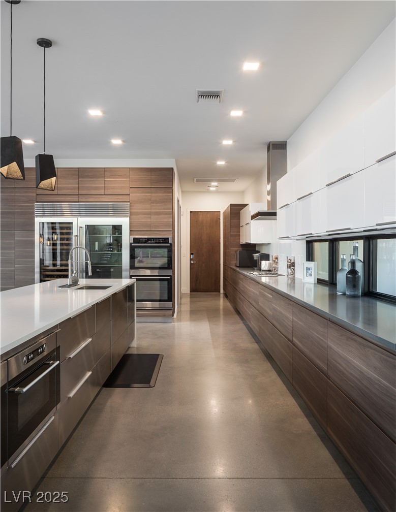 7030 SCHIRLLS Street