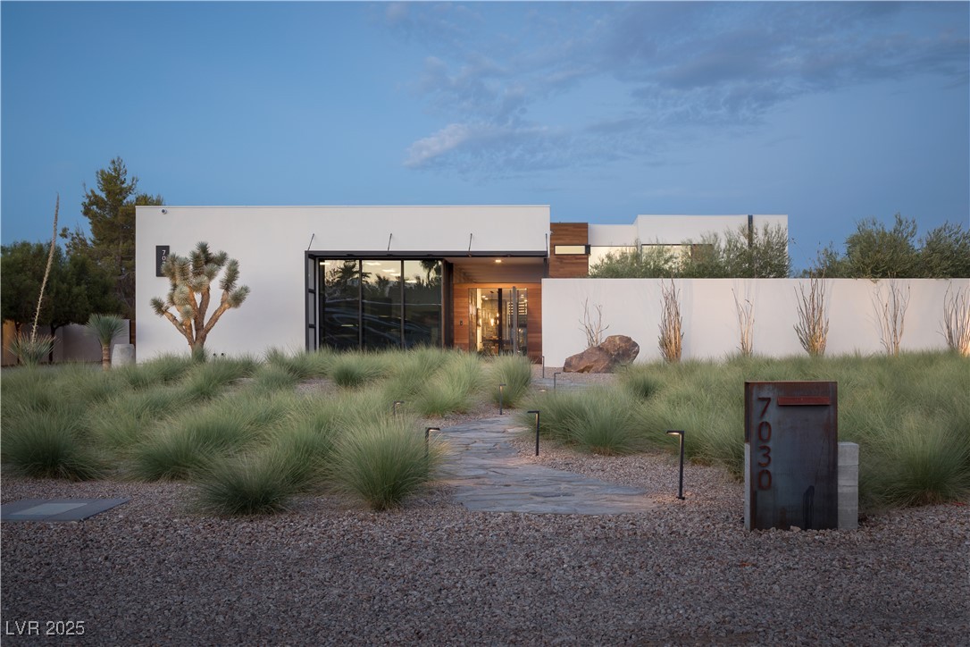 7030 SCHIRLLS Street