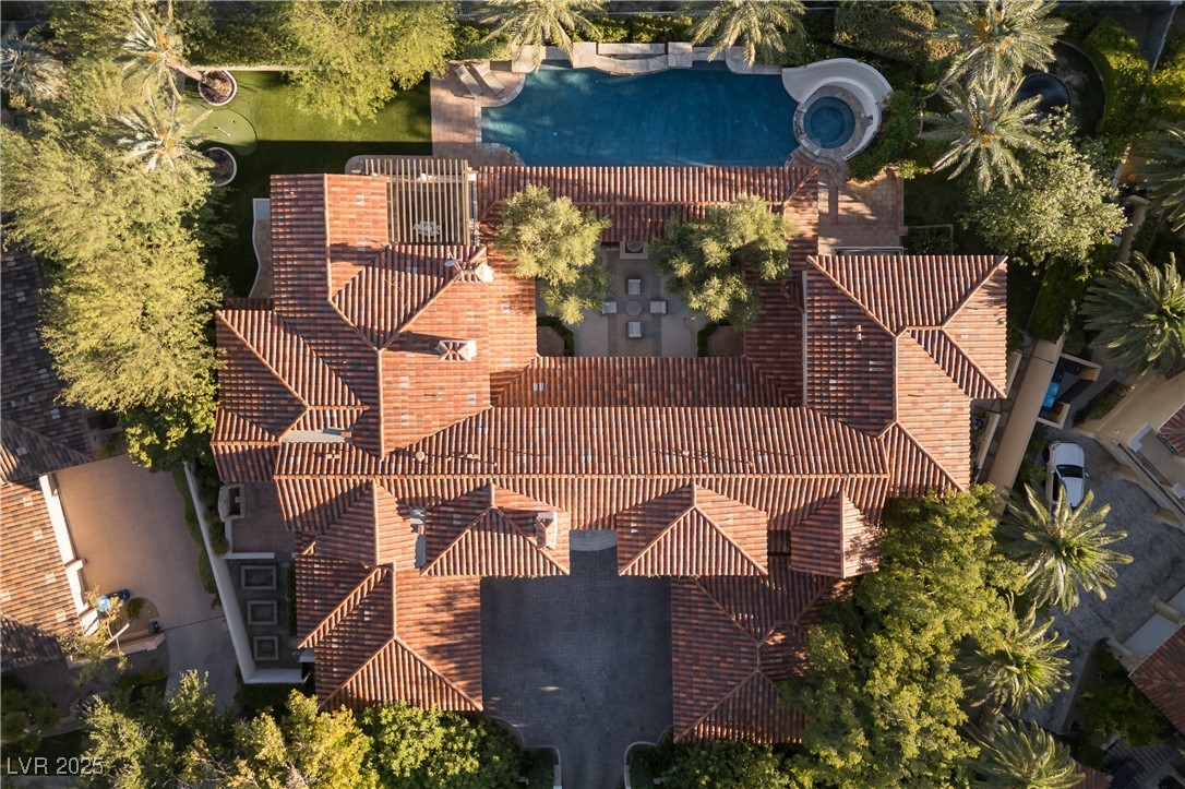 9017 Grove Crest Lane