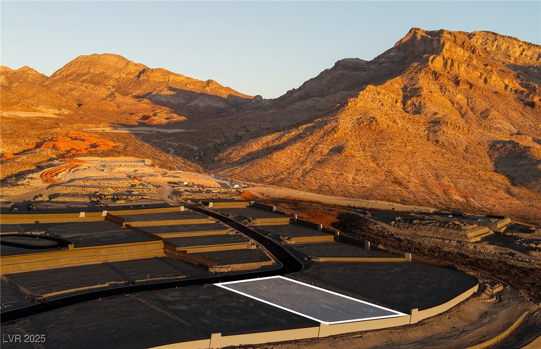 22 Skyfall Point Drive