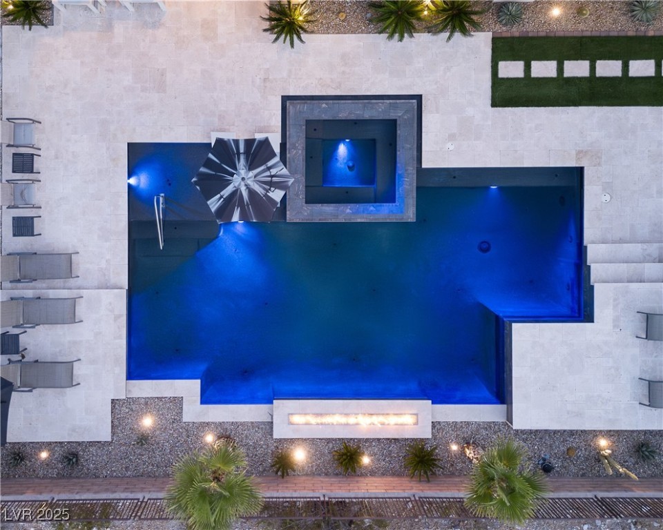 11290 Sandstone Peak Drive