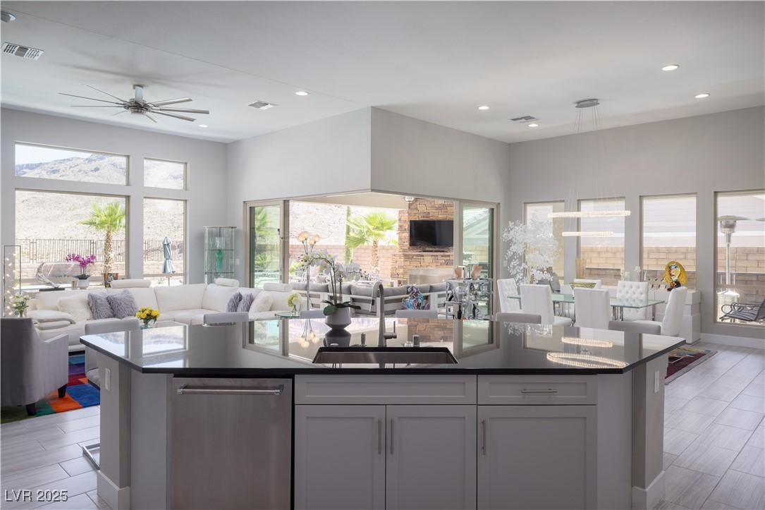 11290 Sandstone Peak Drive