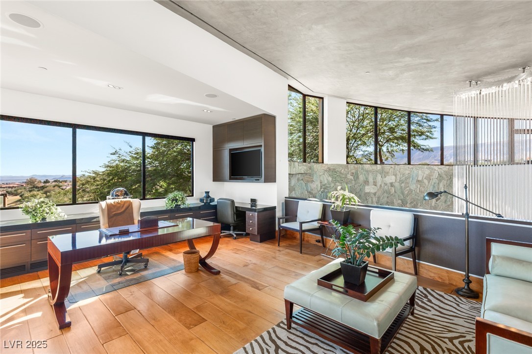 5 Promontory Ridge Drive