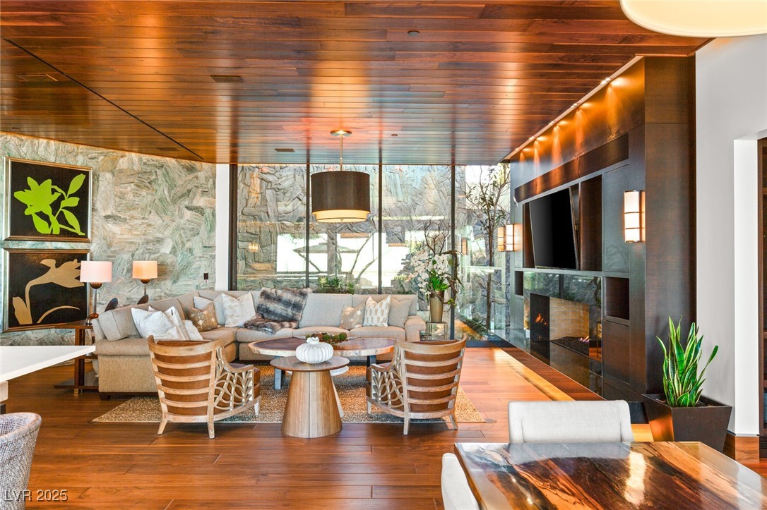 5 Promontory Ridge Drive