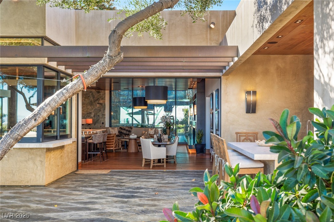 5 Promontory Ridge Drive