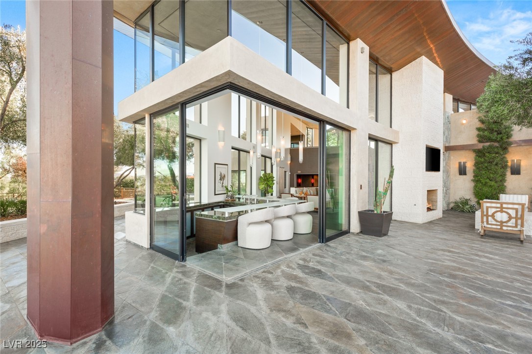 5 Promontory Ridge Drive