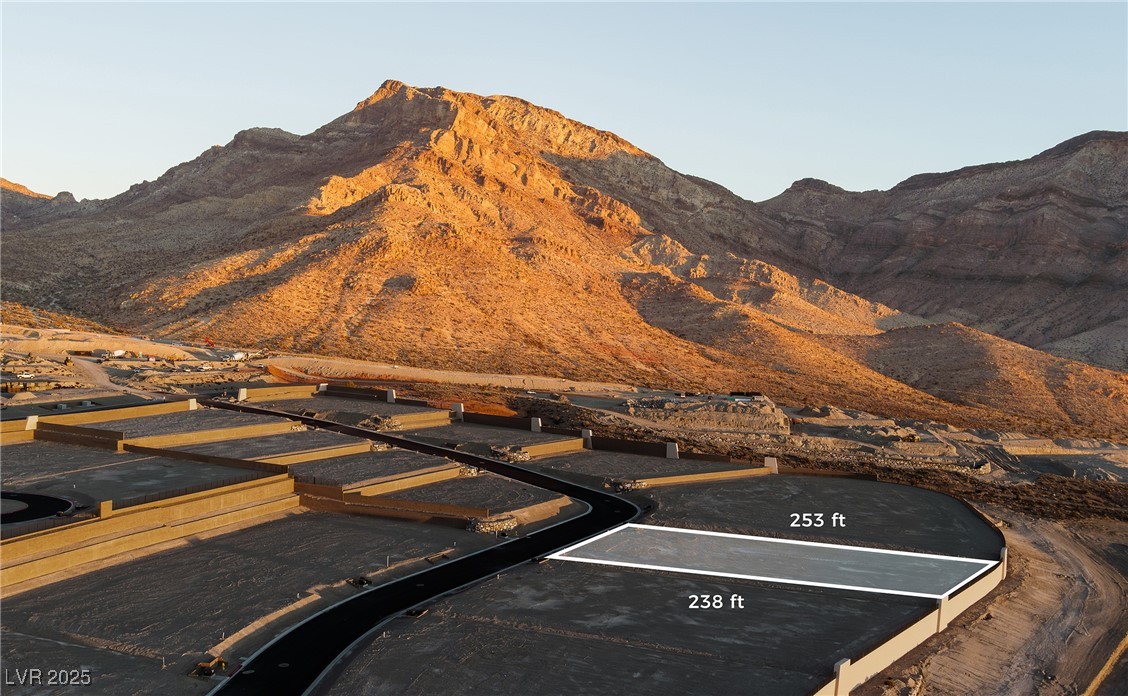 22 Skyfall Point Drive