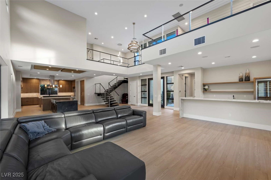 36 Hunting Horn Drive