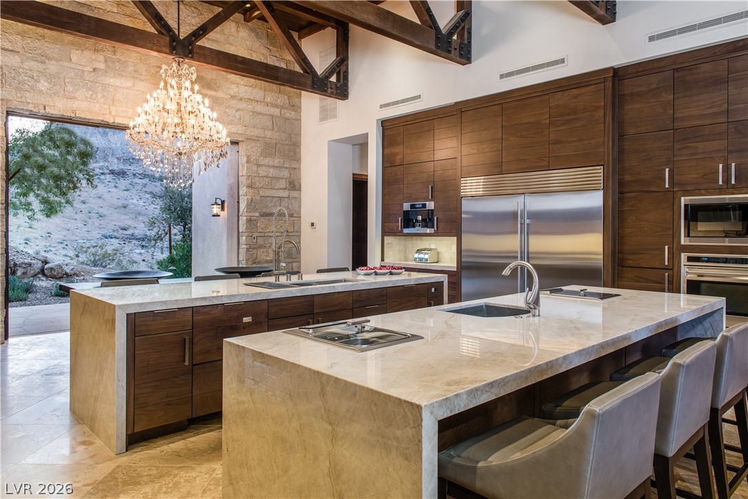 5 PROMONTORY POINTE Lane