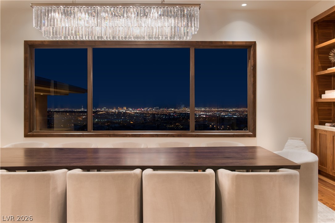 5 PROMONTORY POINTE Lane