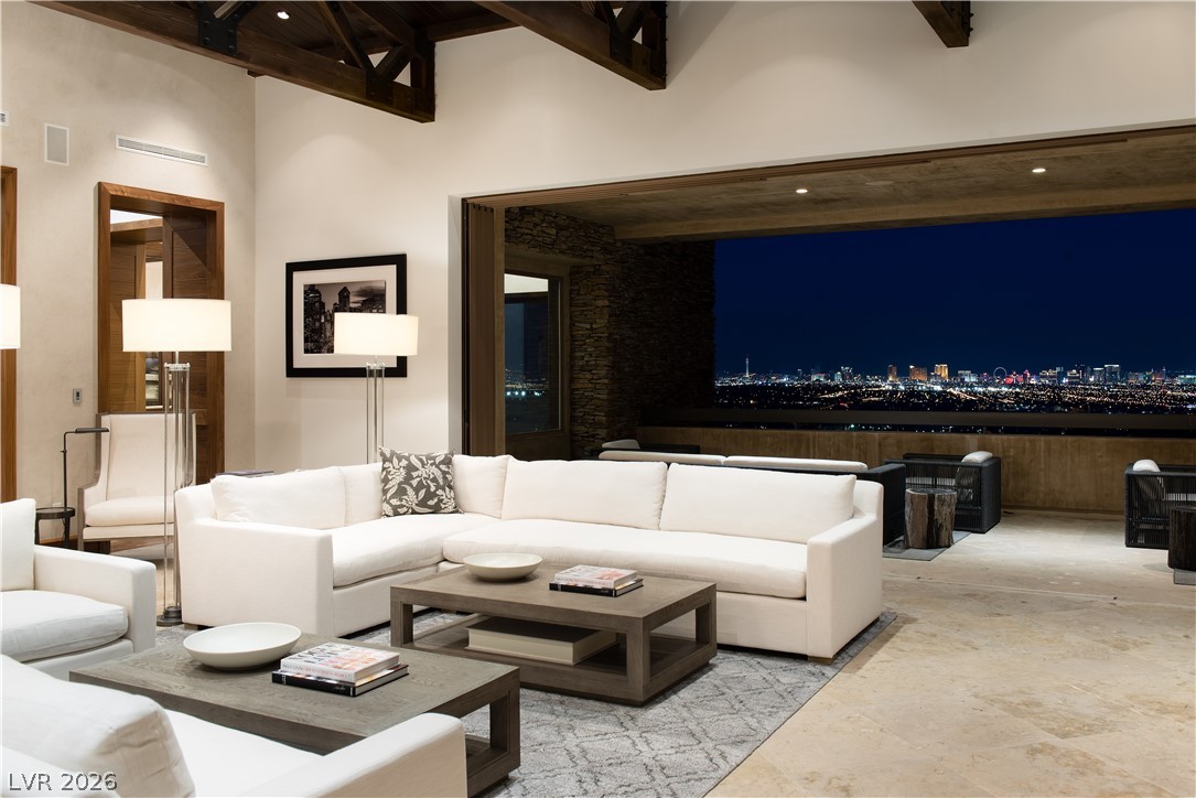 5 PROMONTORY POINTE Lane