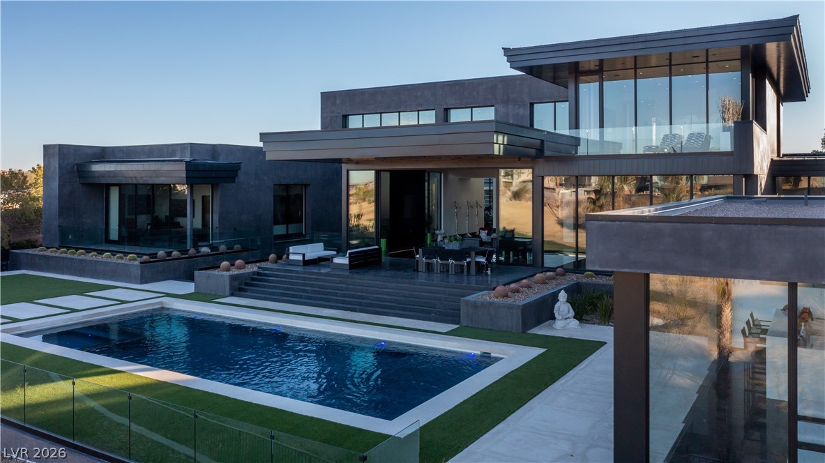 44 Hawk Ridge Drive