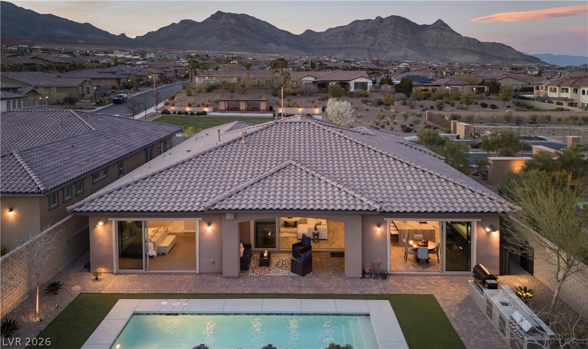 264 Tarragona Breeze Avenue