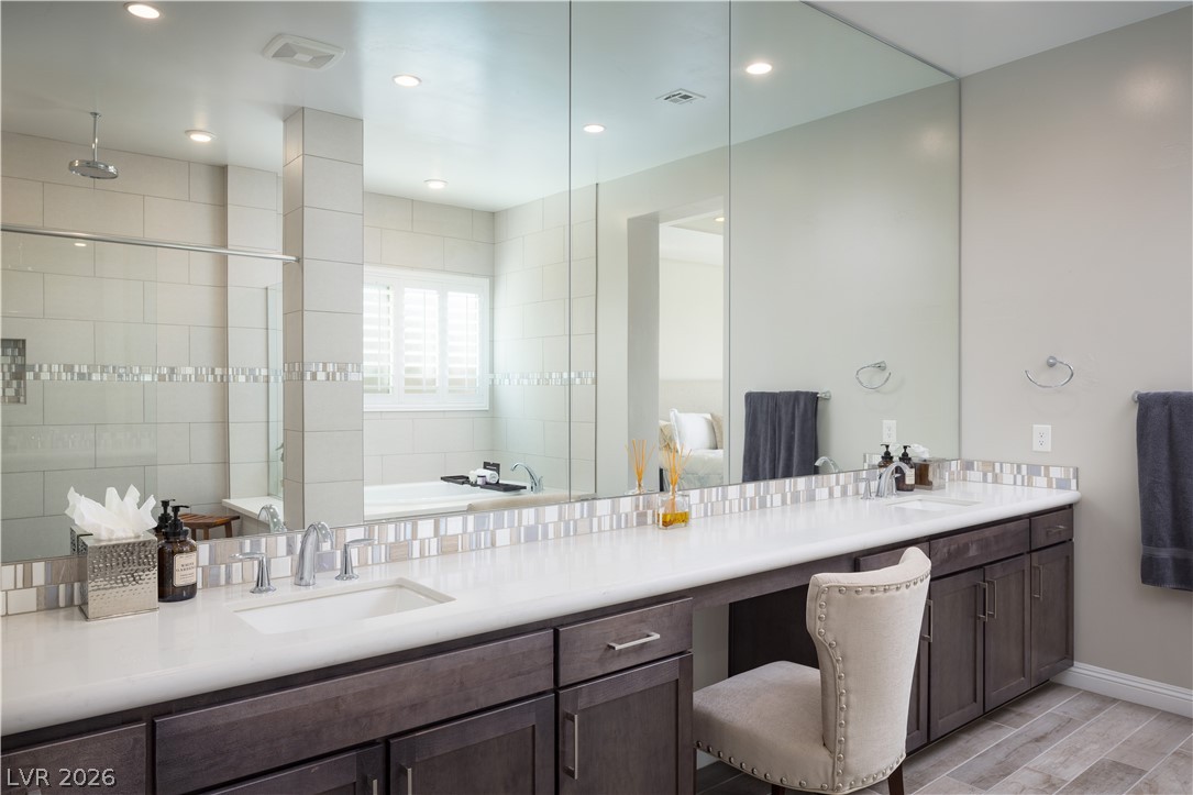 264 Tarragona Breeze Avenue