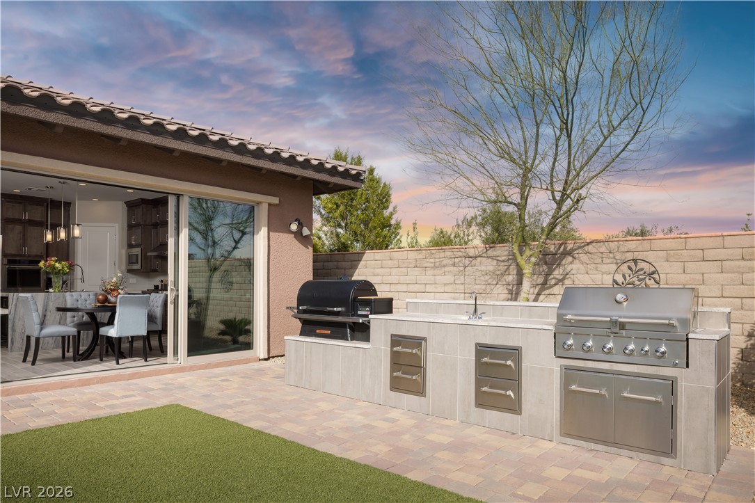 264 Tarragona Breeze Avenue