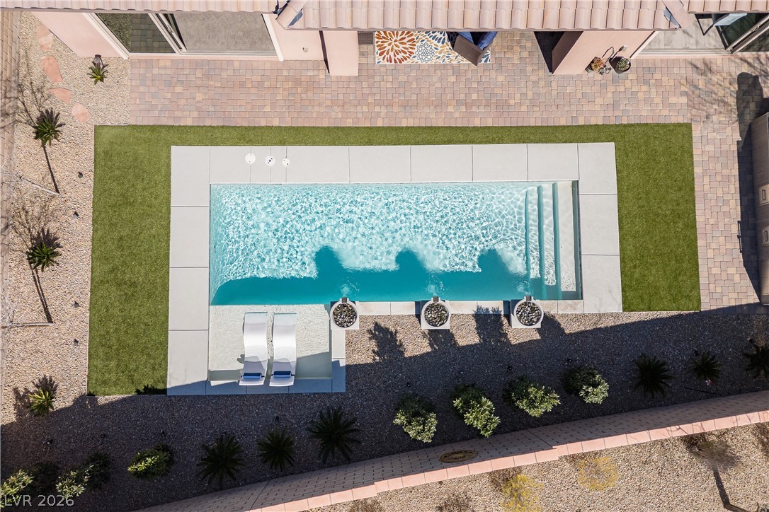 264 Tarragona Breeze Avenue