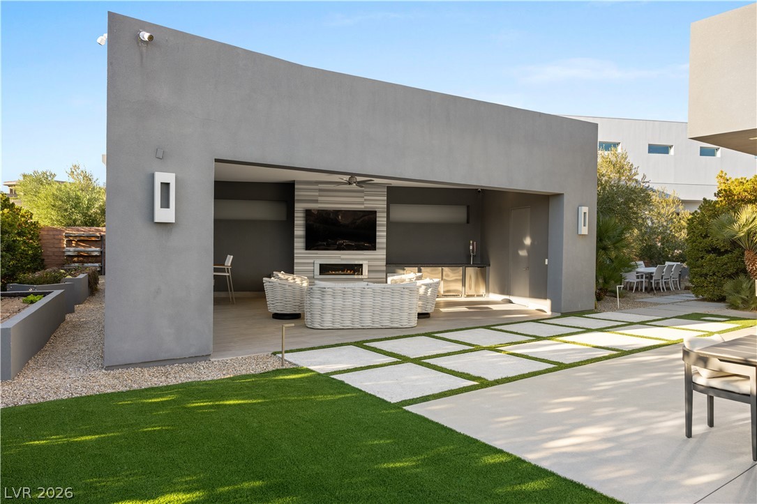 19 Flying Cloud Lane