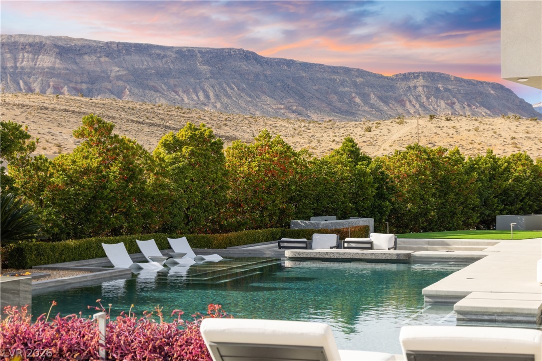 19 Flying Cloud Lane