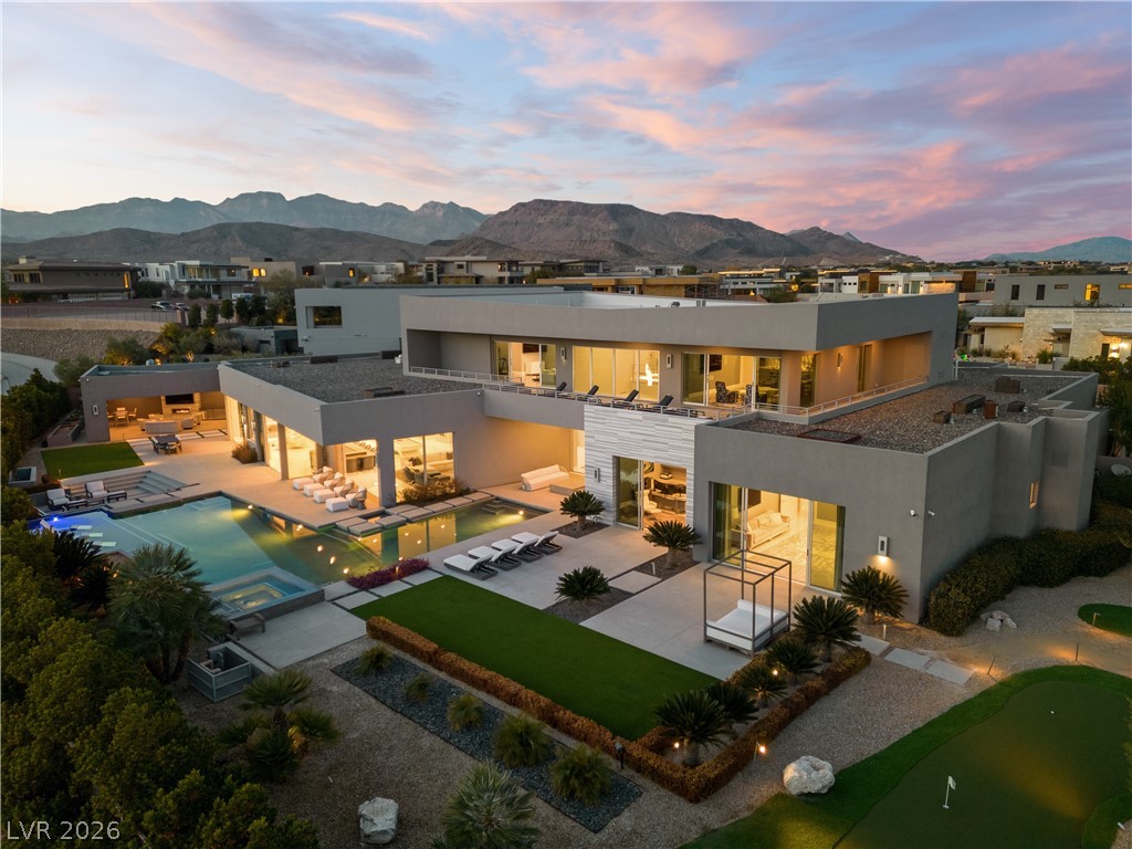 19 Flying Cloud Lane