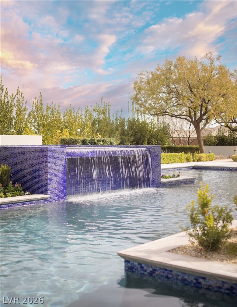 6 Bright Hollow Court