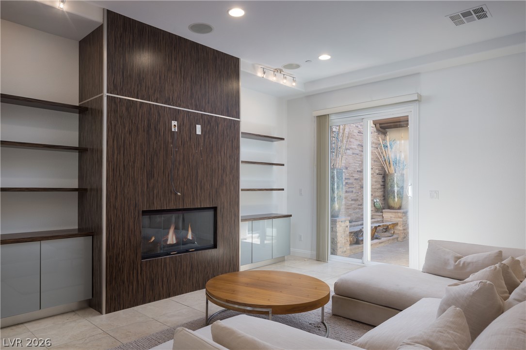 11280 Granite Ridge Drive 1056