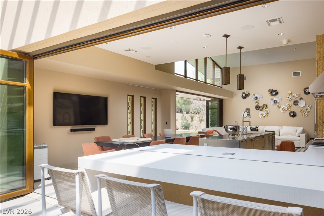 55 Skybird Court