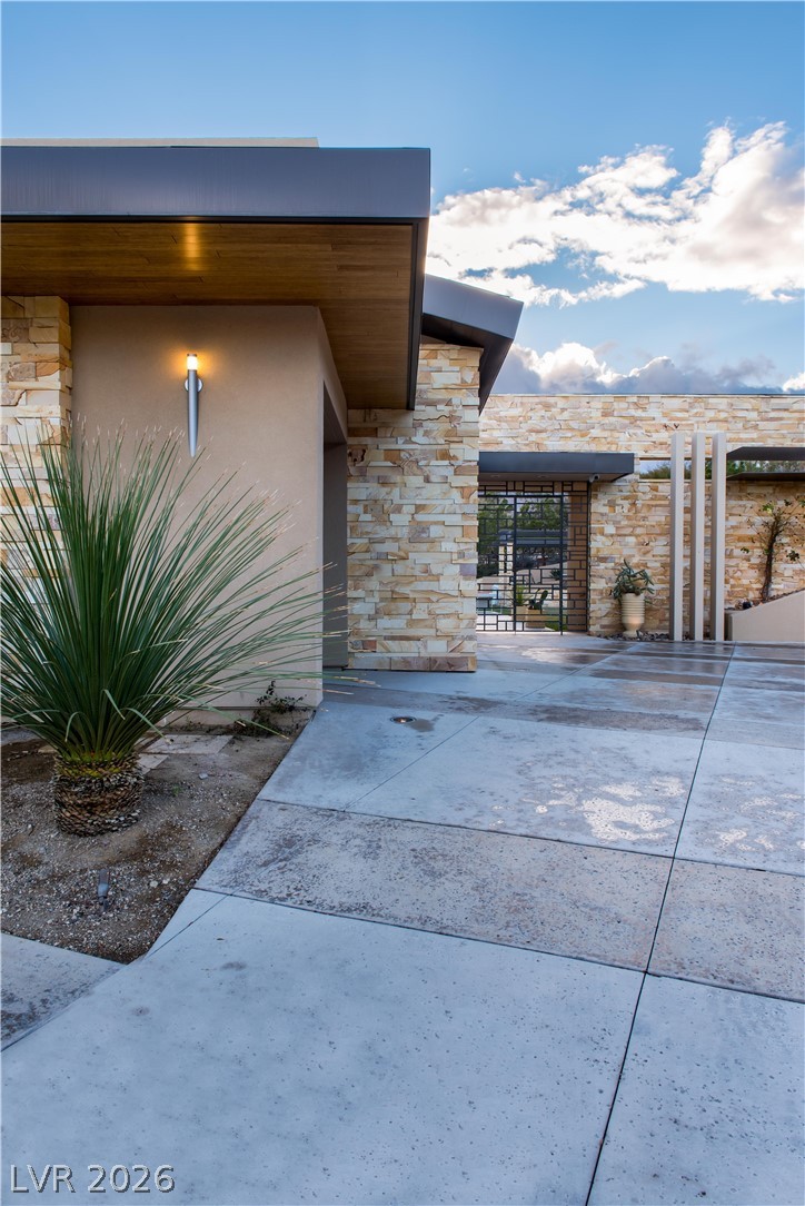 55 Skybird Court