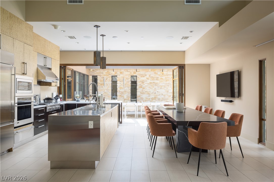 55 Skybird Court