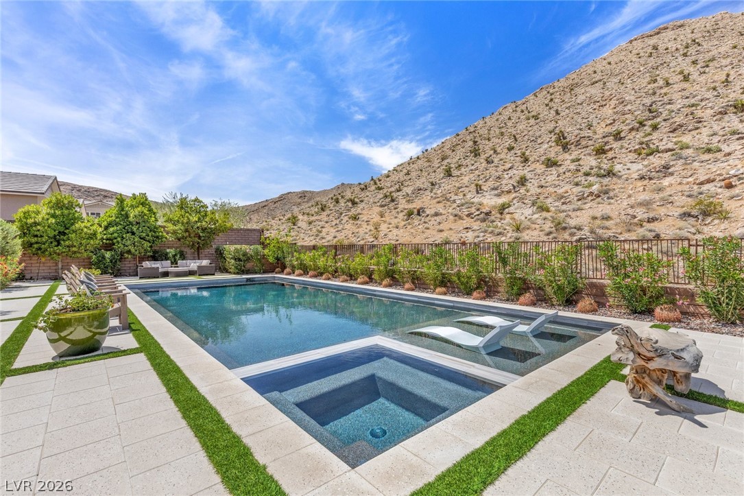 3071 The Peaks Lane