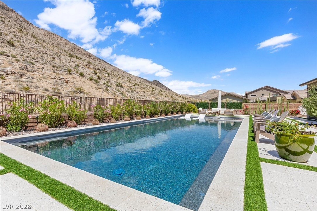 3071 The Peaks Lane