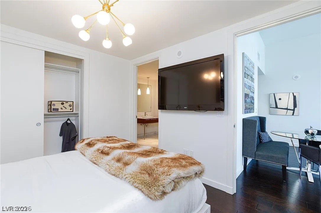 4471 Dean Martin Drive 3508