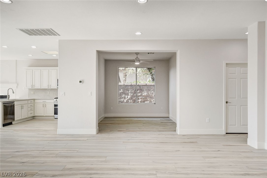 10623 Riva De Fiore Avenue