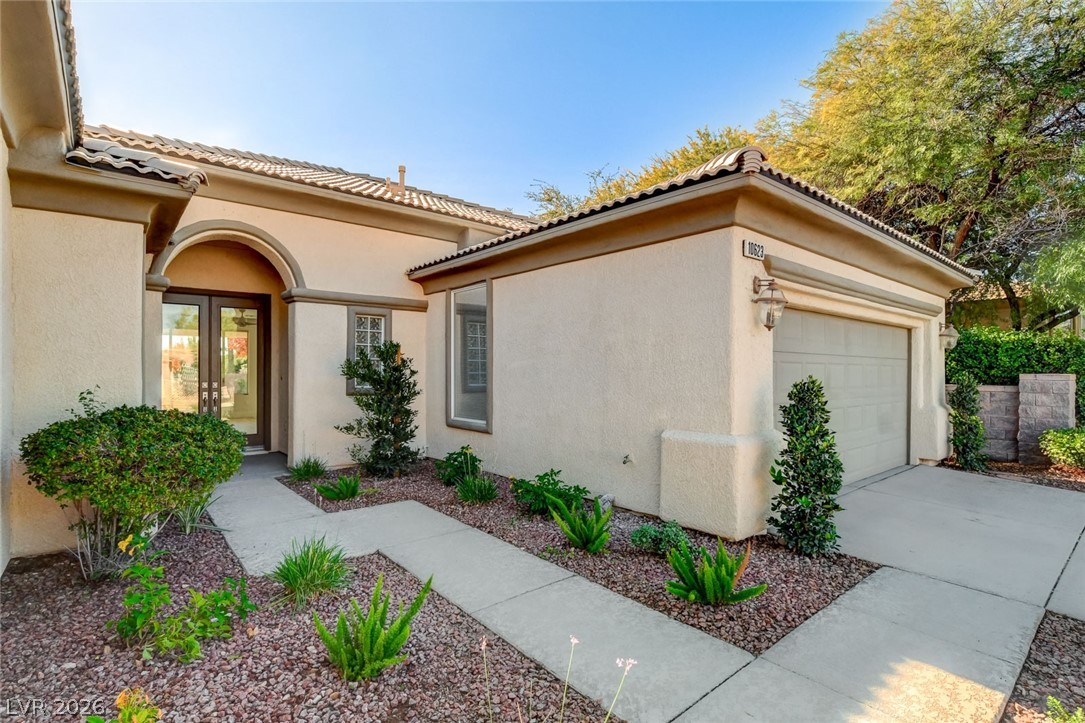 10623 Riva De Fiore Avenue
