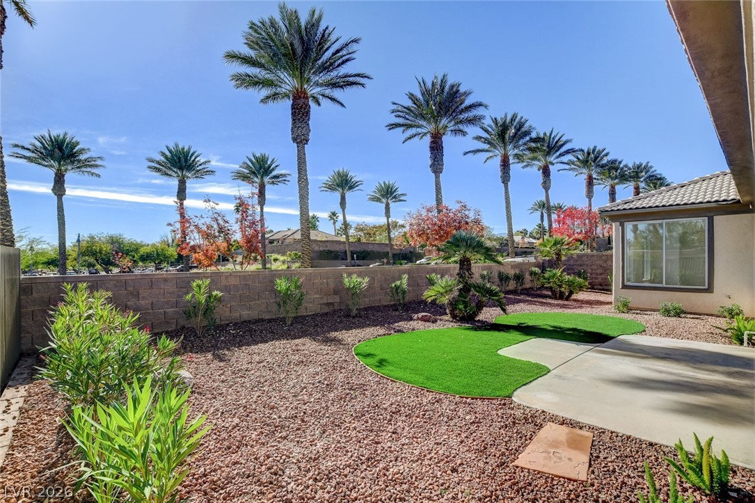 10623 Riva De Fiore Avenue