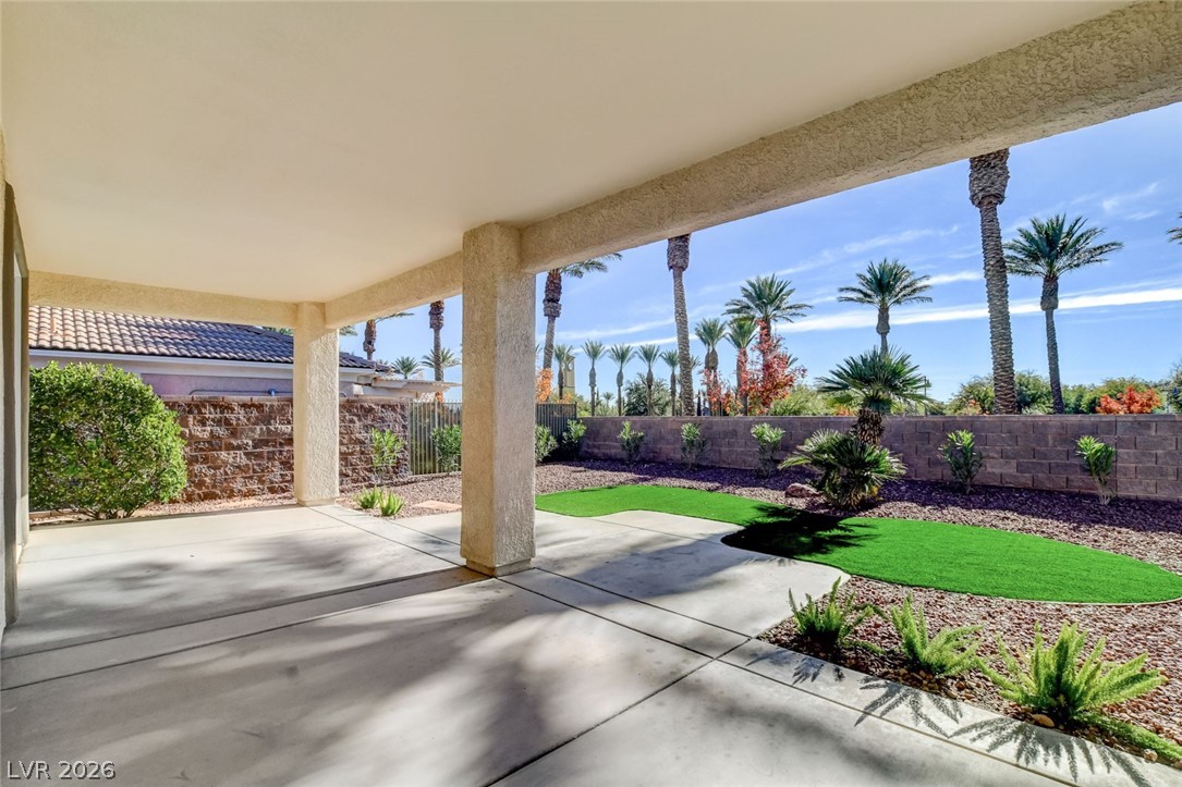 10623 Riva De Fiore Avenue