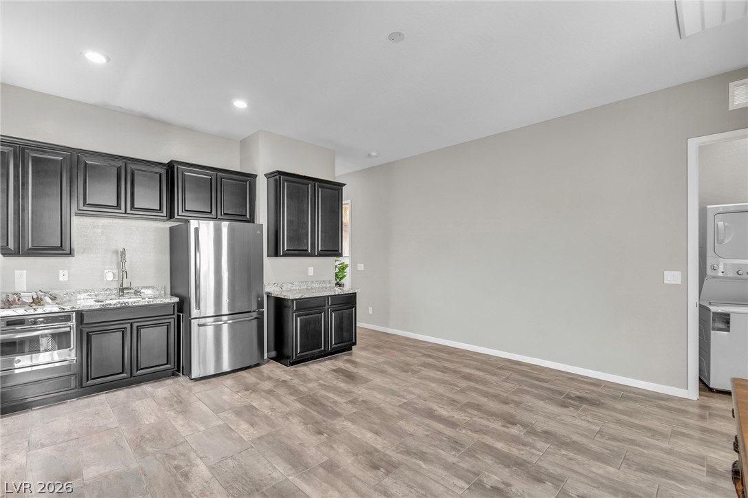 6194 Amber View Street