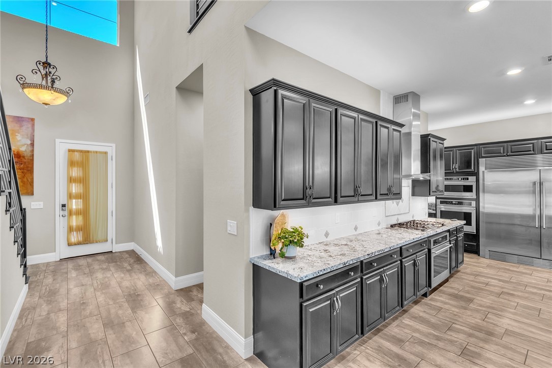 6194 Amber View Street