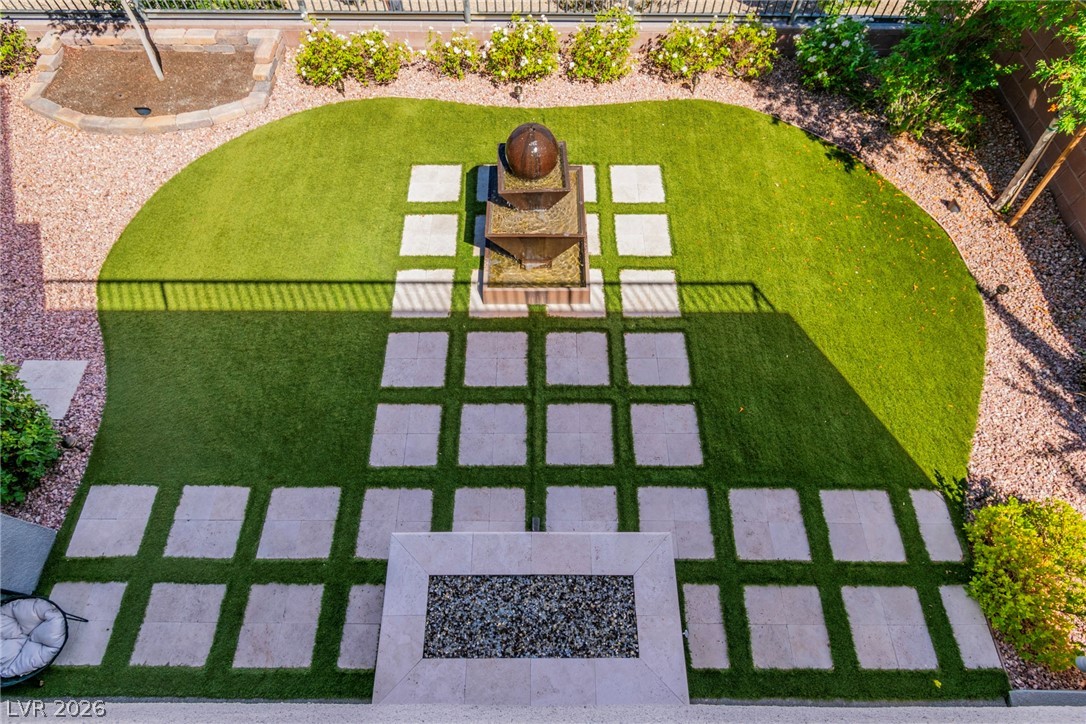 6194 Amber View Street