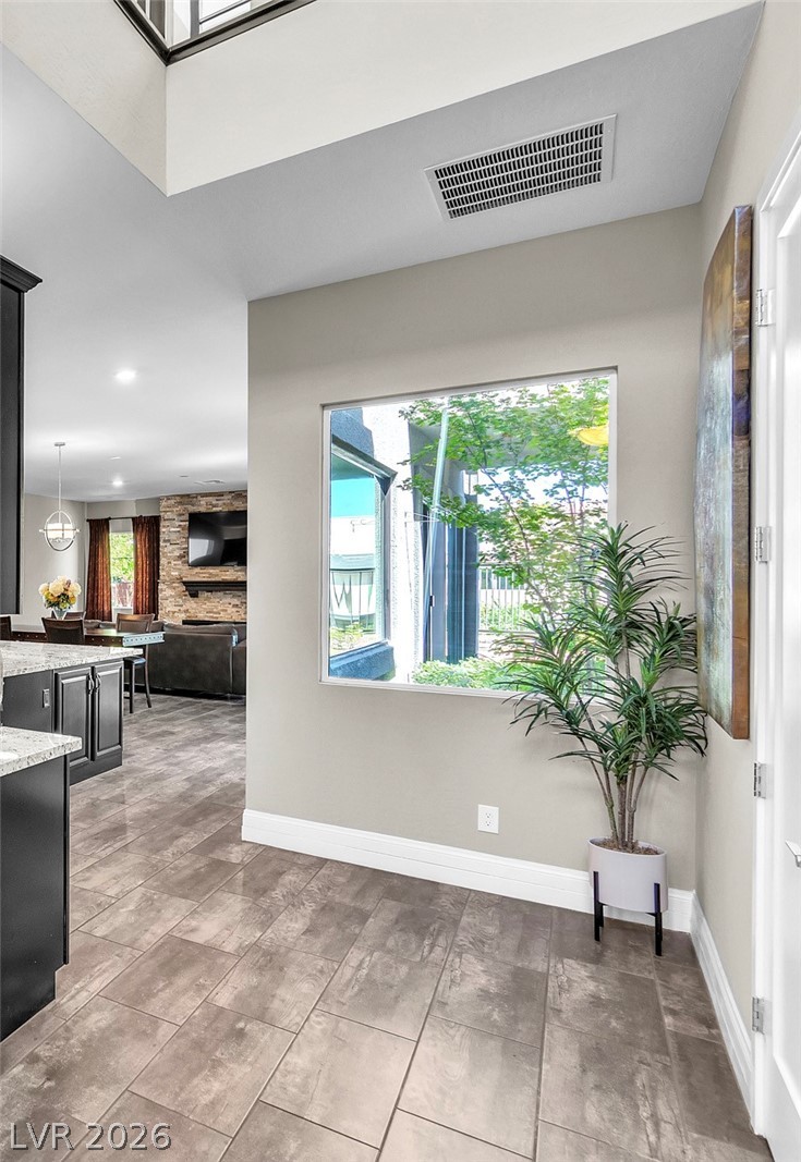 6194 Amber View Street