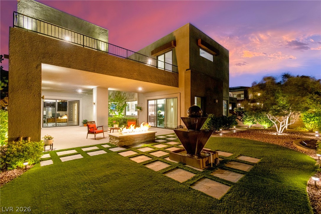 6194 Amber View Street