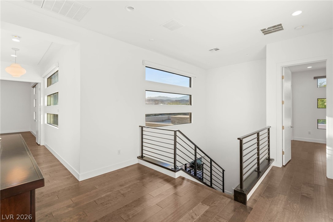 15 Gemstar Lane