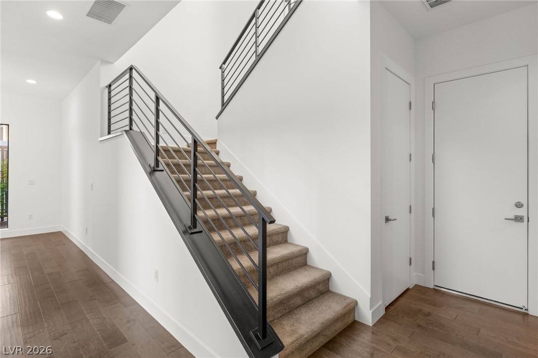 15 Gemstar Lane
