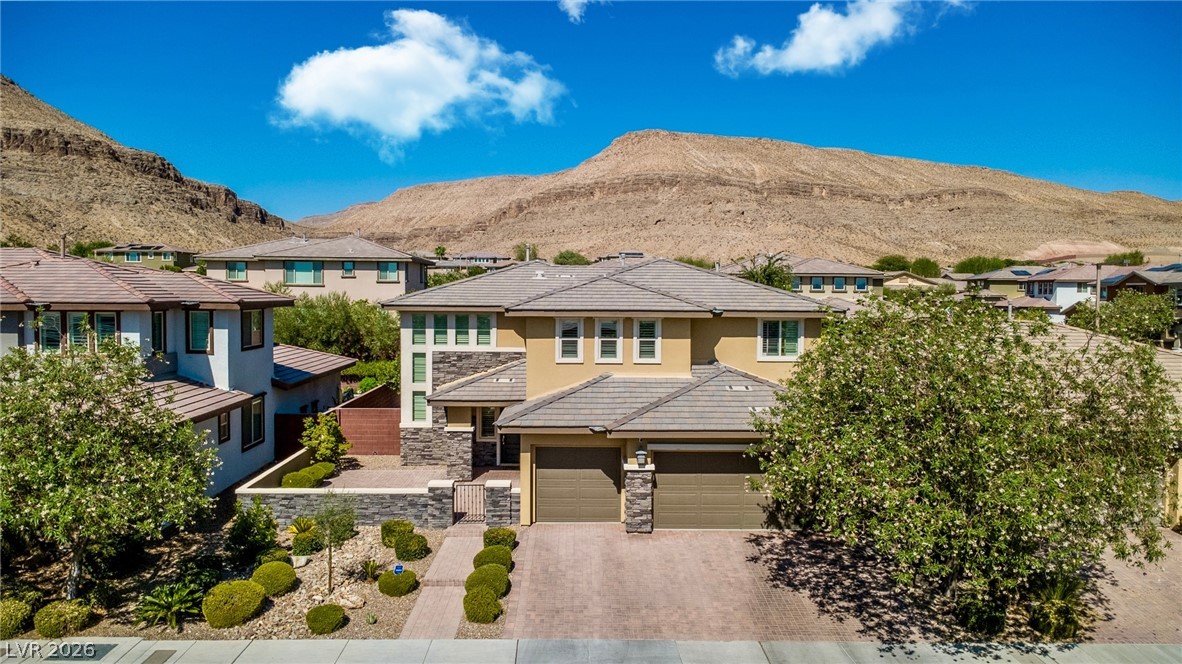 5851 Glory Heights Drive