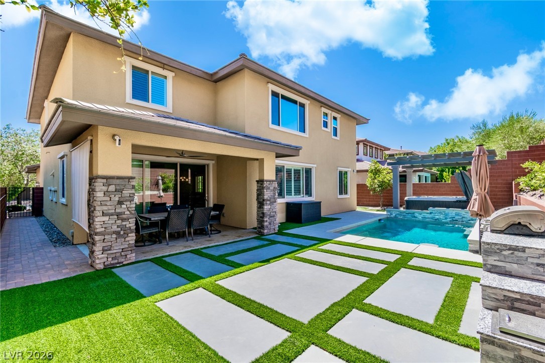 5851 Glory Heights Drive