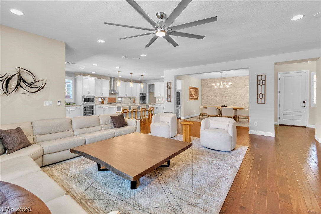5851 Glory Heights Drive
