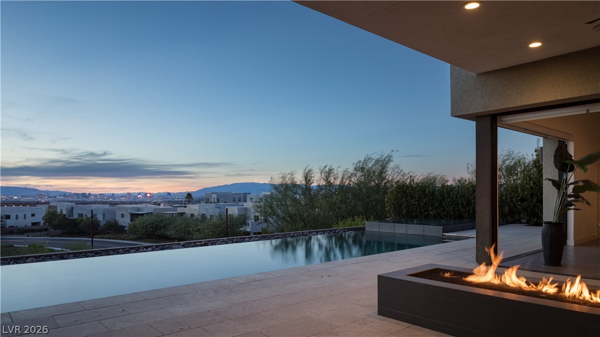 2192 Overlook Canyon Lane