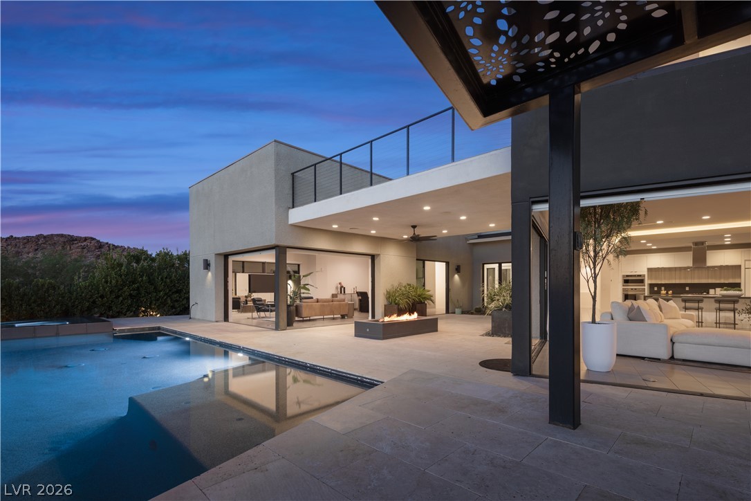 2192 Overlook Canyon Lane