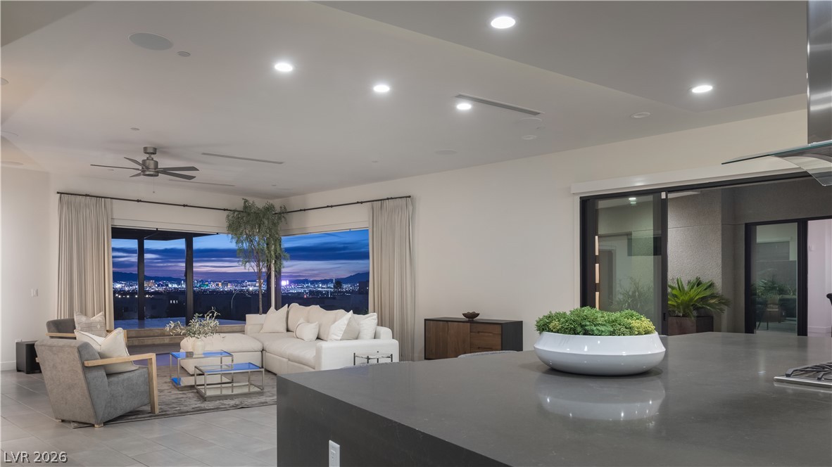2192 Overlook Canyon Lane