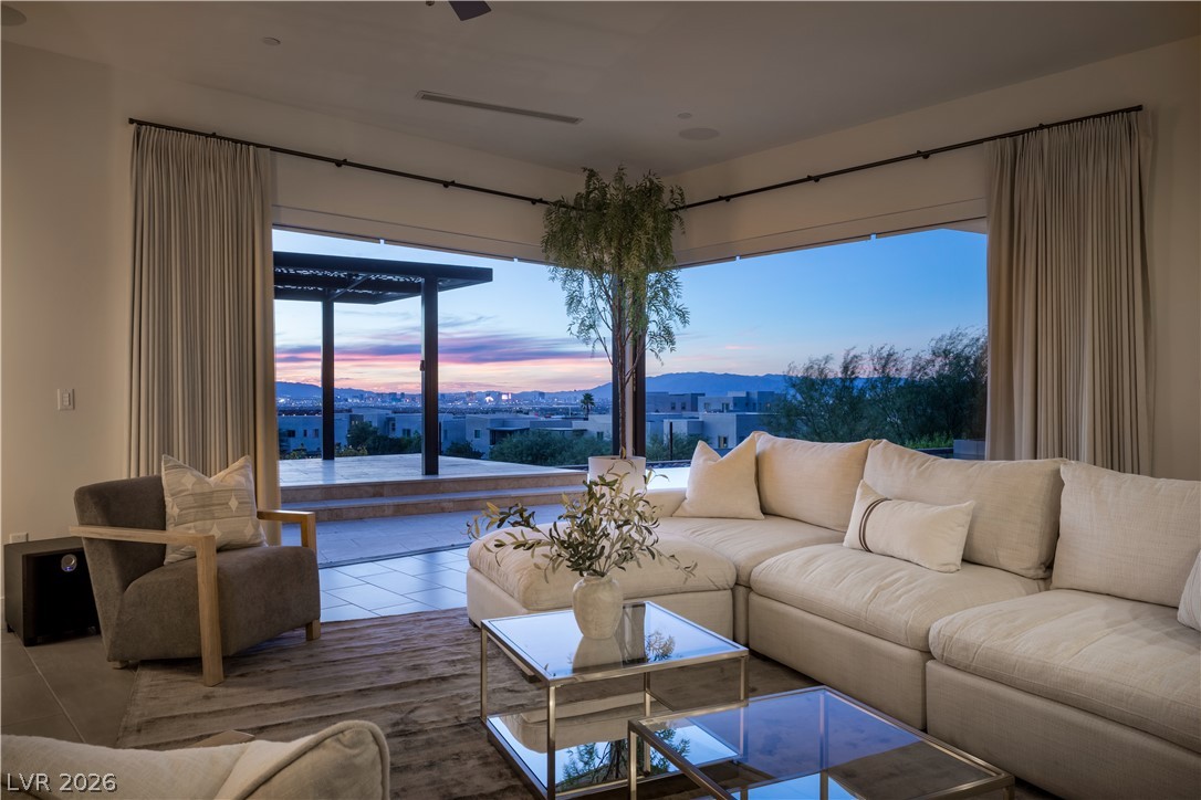 2192 Overlook Canyon Lane
