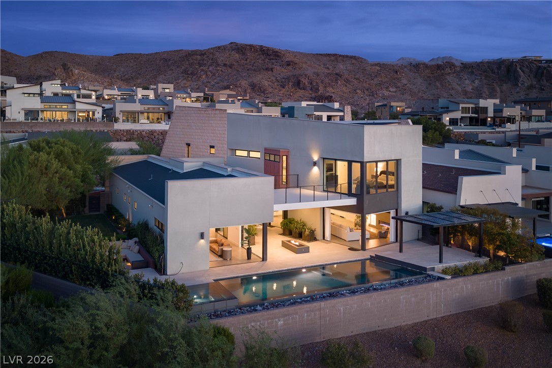 2192 Overlook Canyon Lane